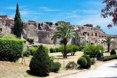 Gocce Villas - Skyline Sorrento Views In The Heart Of سورينتو المظهر الخارجي الصورة
